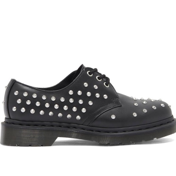 Dr. Martens Shoes - NWT Dr. Martens Studded Leather Derby 1461 Oxford Shoes